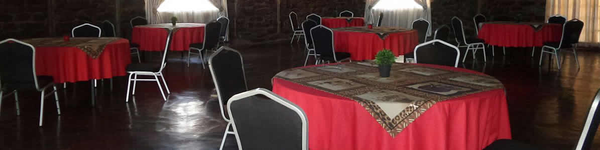 Restaurant and bar included in the facilities at Thandabantu Lodge Family game resort in Mpumalanga
